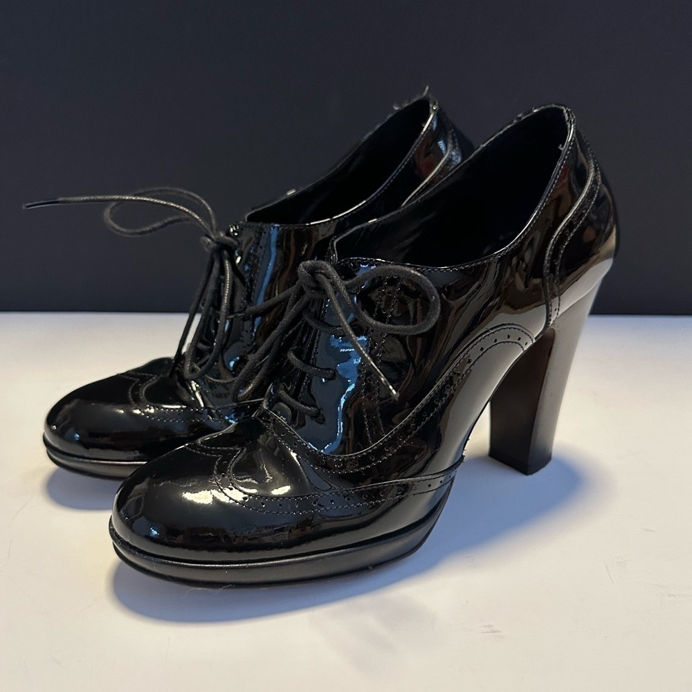 Strategia Patent Leather Shoes. Size 38. Colour black